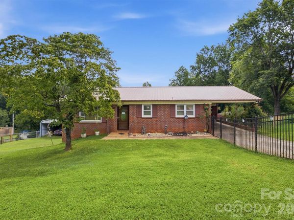 1082 Maple Street , Granite Falls, NC 28630