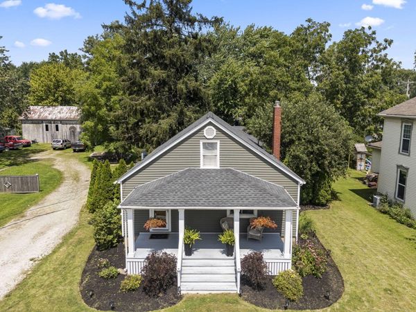 415 E Central Avenue , Delaware, OH 43015