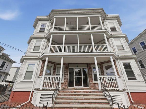71 Harwood St, Lynn, MA 01902