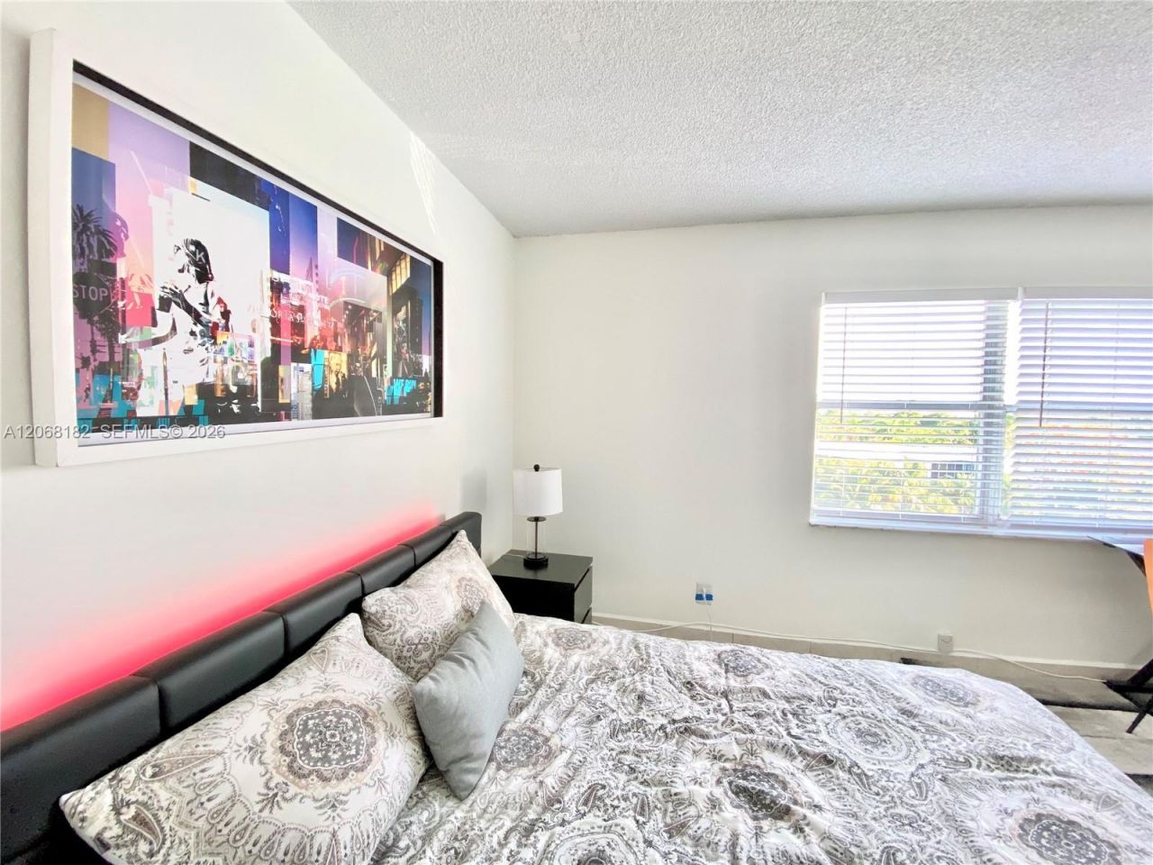 401 Golden Isles Dr , Unit 505, Hallandale Beach, FL 33009 Photo