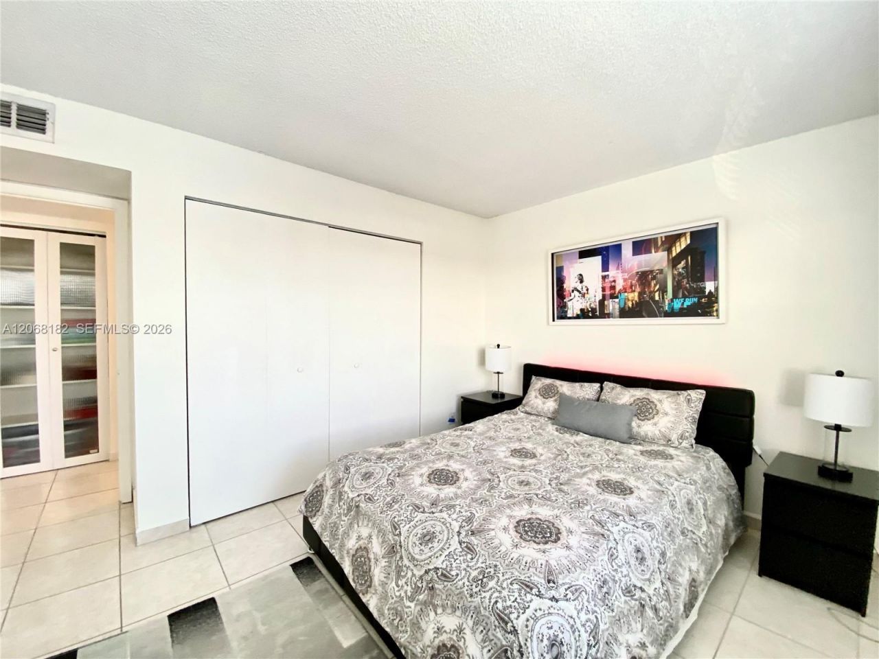 401 Golden Isles Dr , Unit 505, Hallandale Beach, FL 33009 Photo