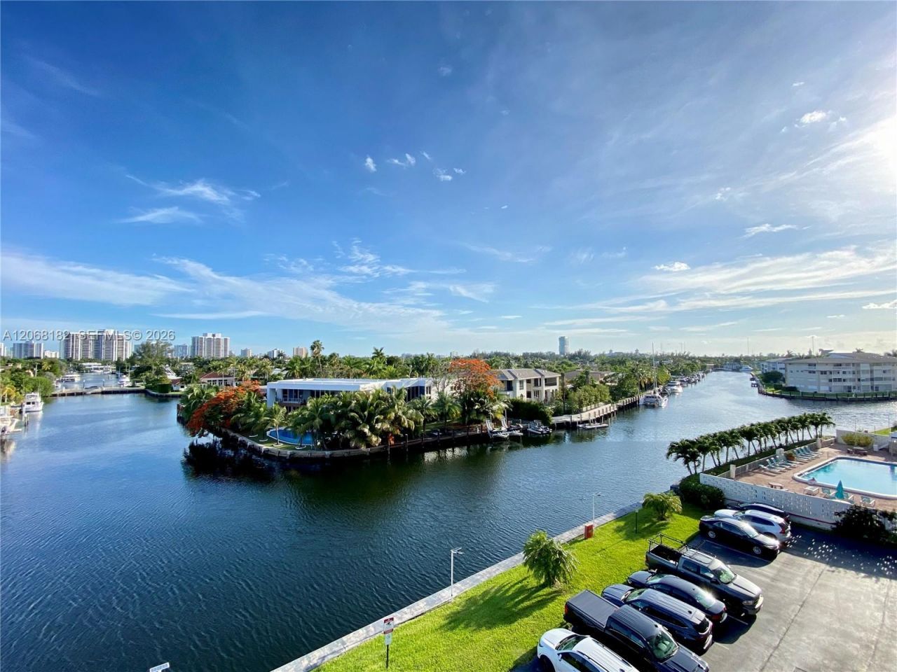 401 Golden Isles Dr , Unit 505, Hallandale Beach, FL 33009 Photo