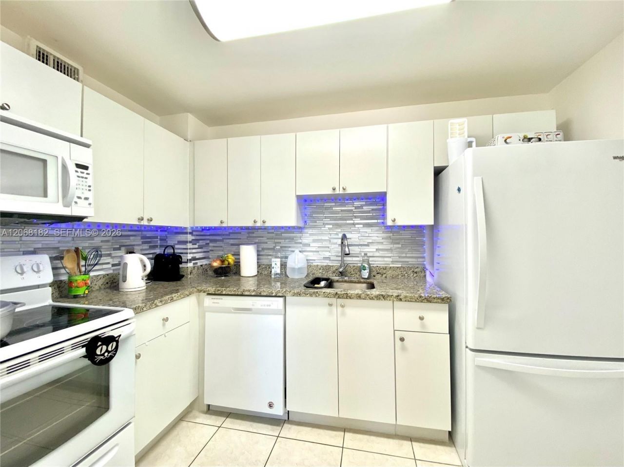 401 Golden Isles Dr , Unit 505, Hallandale Beach, FL 33009 Photo