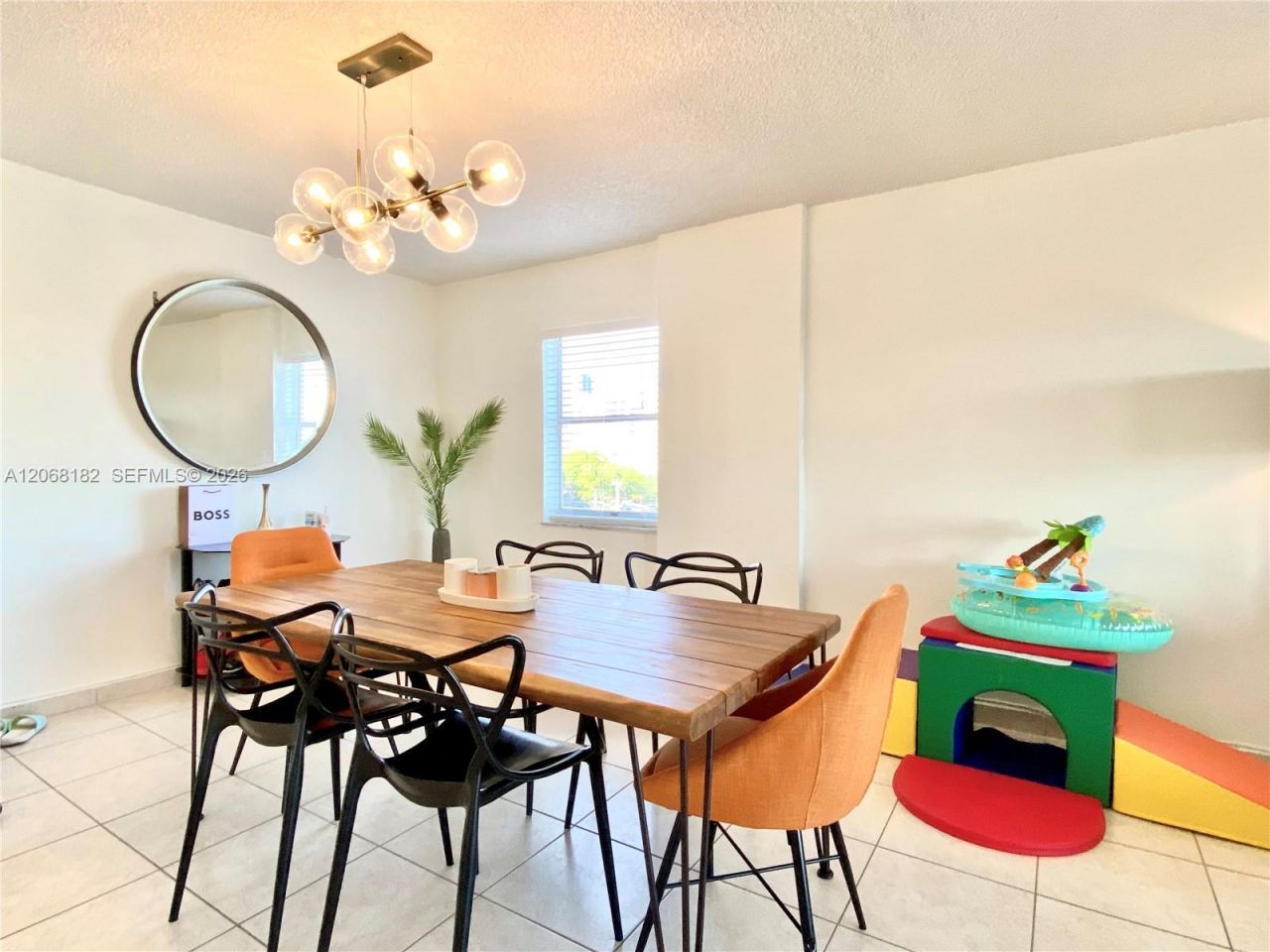 401 Golden Isles Dr , Unit 505, Hallandale Beach, FL 33009 Photo