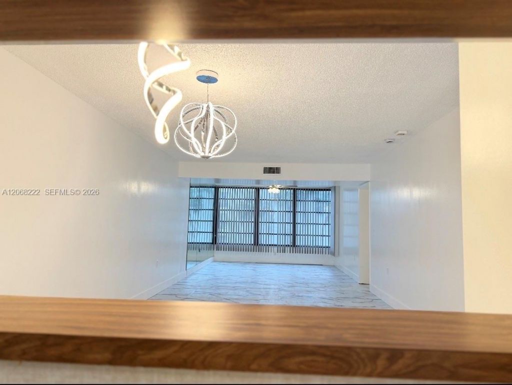 3526 Whitehall Dr , Unit 302, West Palm Beach, FL 33401 Photo