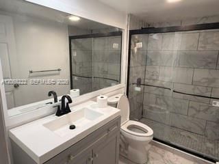 3526 Whitehall Dr, Unit 302, West Palm Beach, FL 33401 Photo