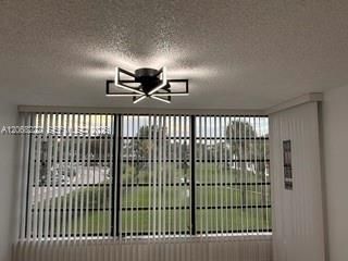 3526 Whitehall Dr, Unit 302, West Palm Beach, FL 33401 Photo