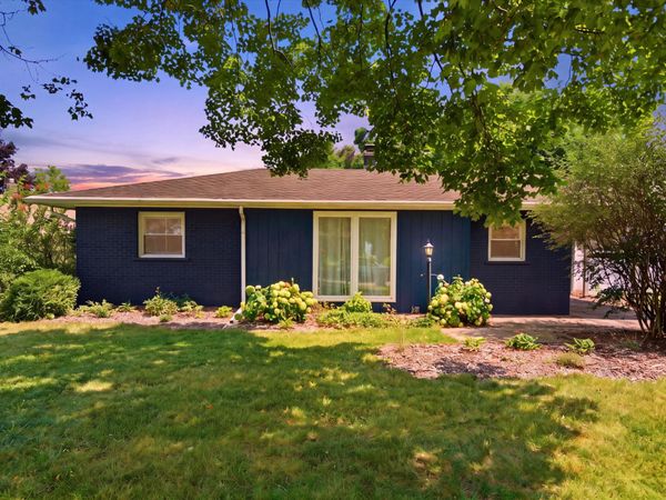 1181 Kay Parkway, Ann Arbor, MI 48103