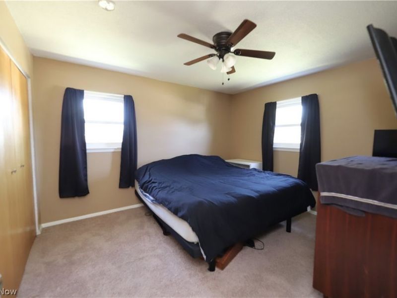 6340 Smith Road , Brook Park, OH 44142 Photo 13