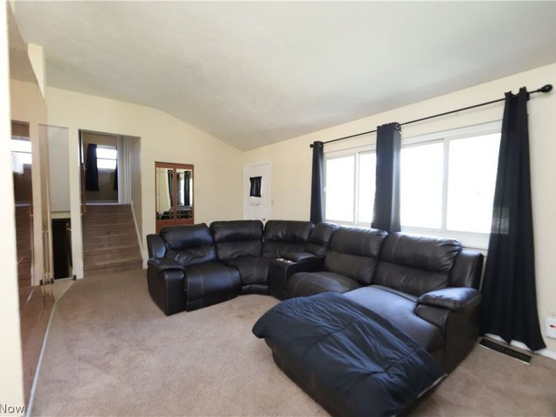 6340 Smith Road , Brook Park, OH 44142 Photo 2