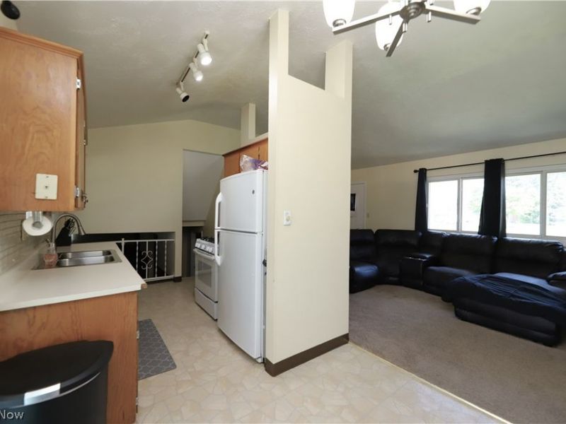 6340 Smith Road , Brook Park, OH 44142 Photo 4