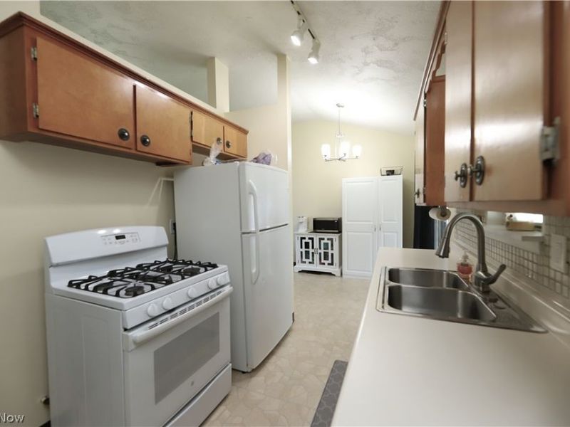6340 Smith Road , Brook Park, OH 44142 Photo 5