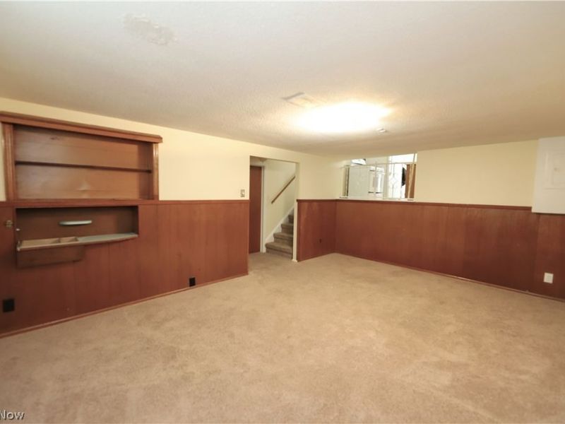 6340 Smith Road , Brook Park, OH 44142 Photo 8