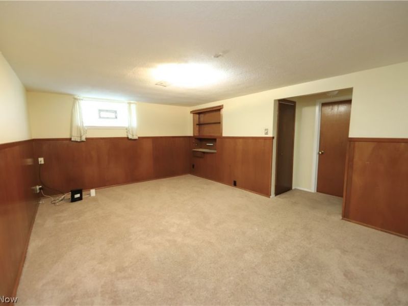 6340 Smith Road , Brook Park, OH 44142 Photo 9