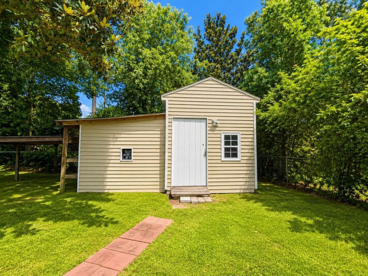 1240 Belvedere Drive Photo 43