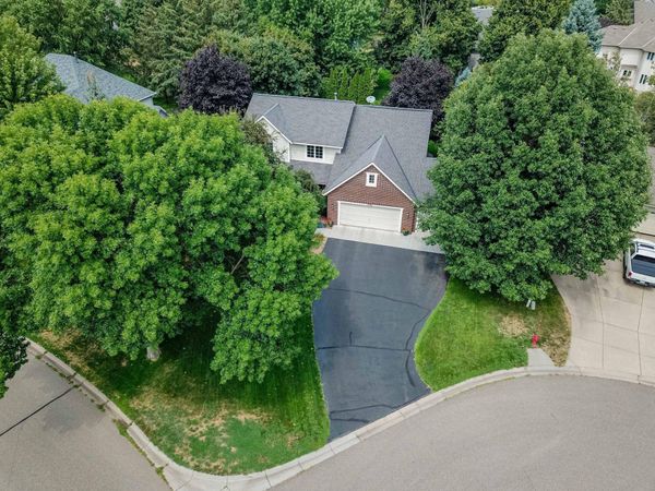 8769 Jewel Avenue S, Cottage Grove, MN 55016