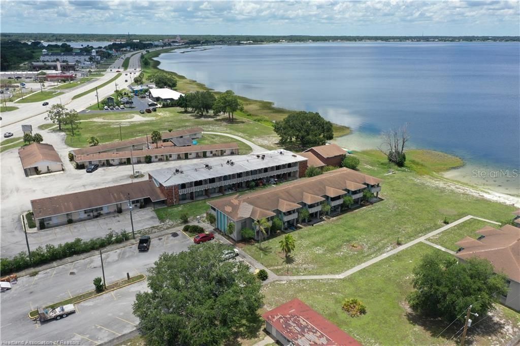 1001 Lakeview Drive, Sebring, FL 33870 Photo