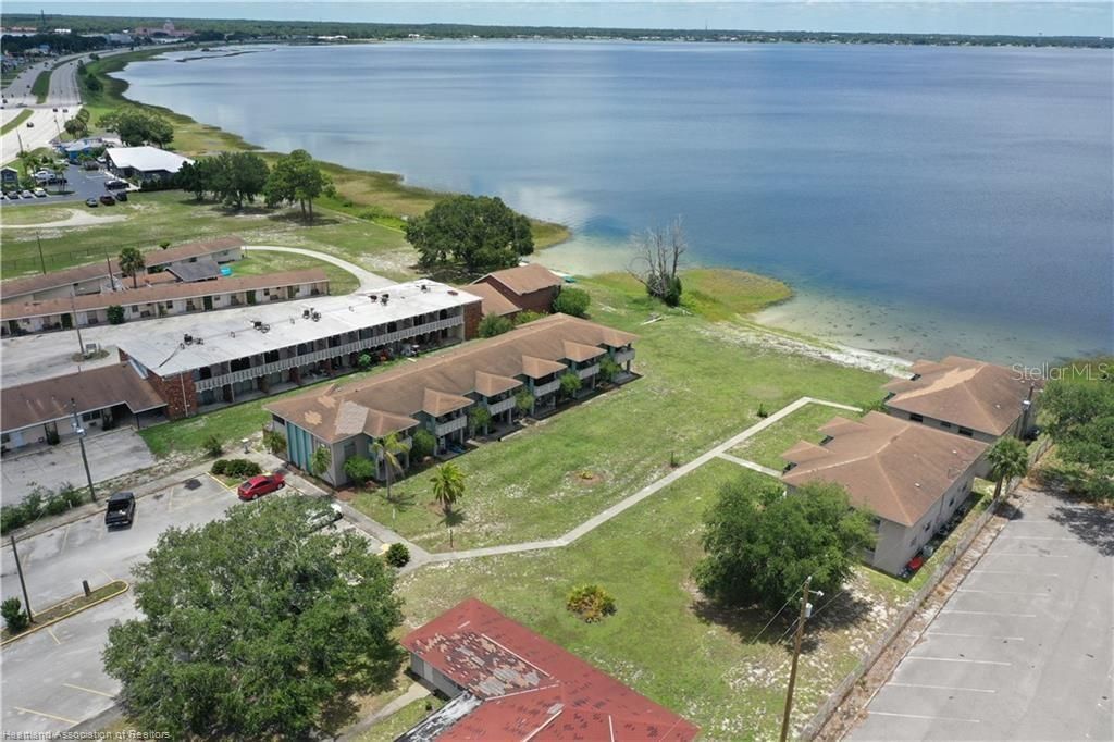 1001 Lakeview Drive, Sebring, FL 33870 Photo