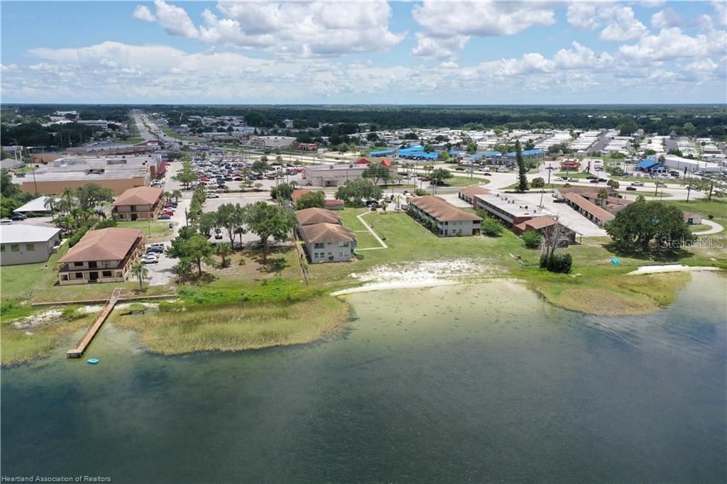 1001 Lakeview Drive, Sebring, FL 33870 Photo