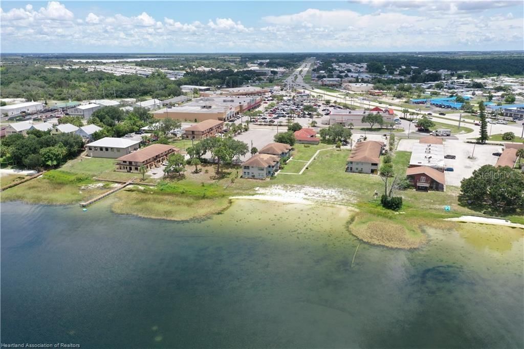 1001 Lakeview Drive, Sebring, FL 33870 Photo