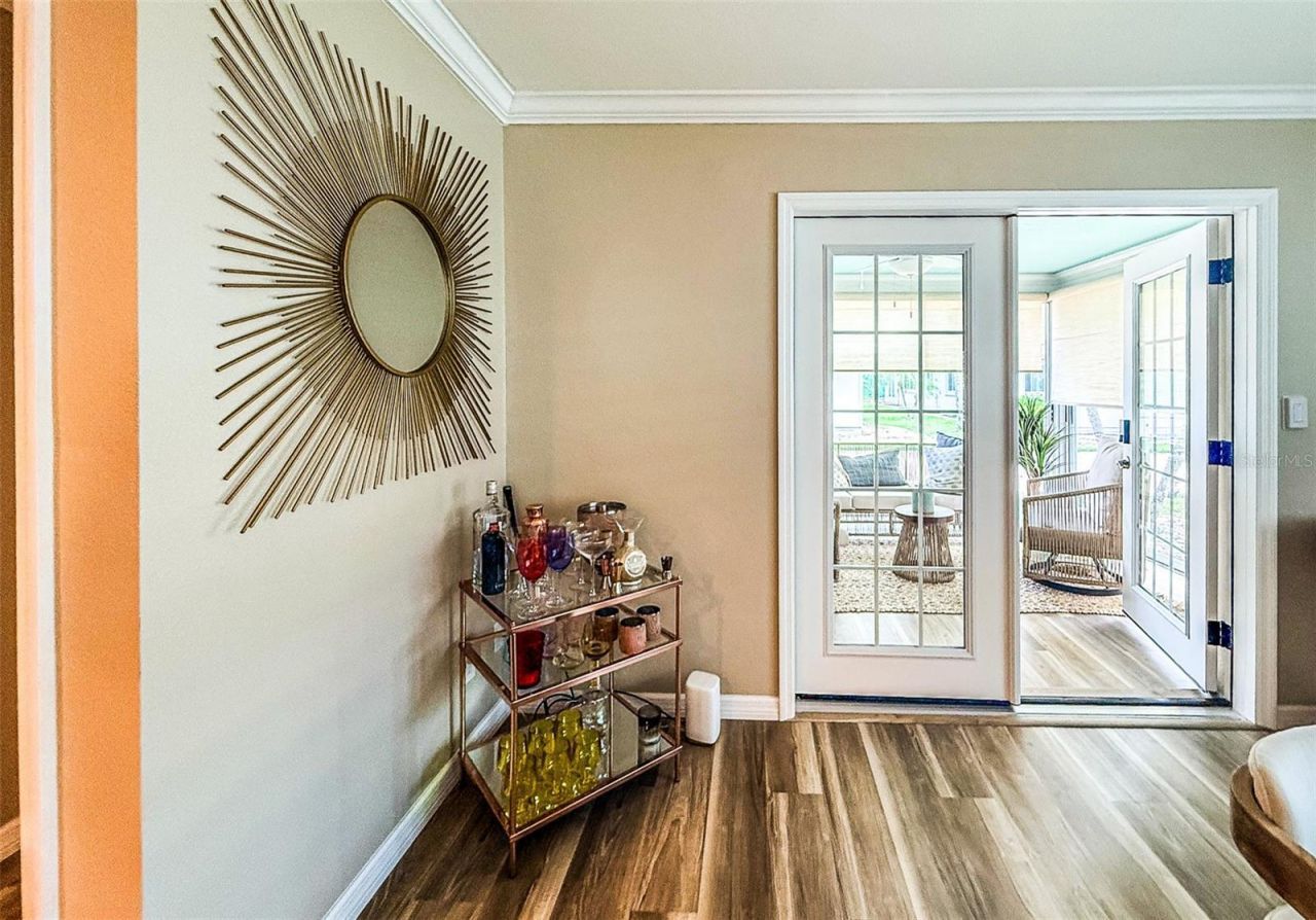1900 Benjamin Franklin Drive , Sarasota, FL 34236 Photo