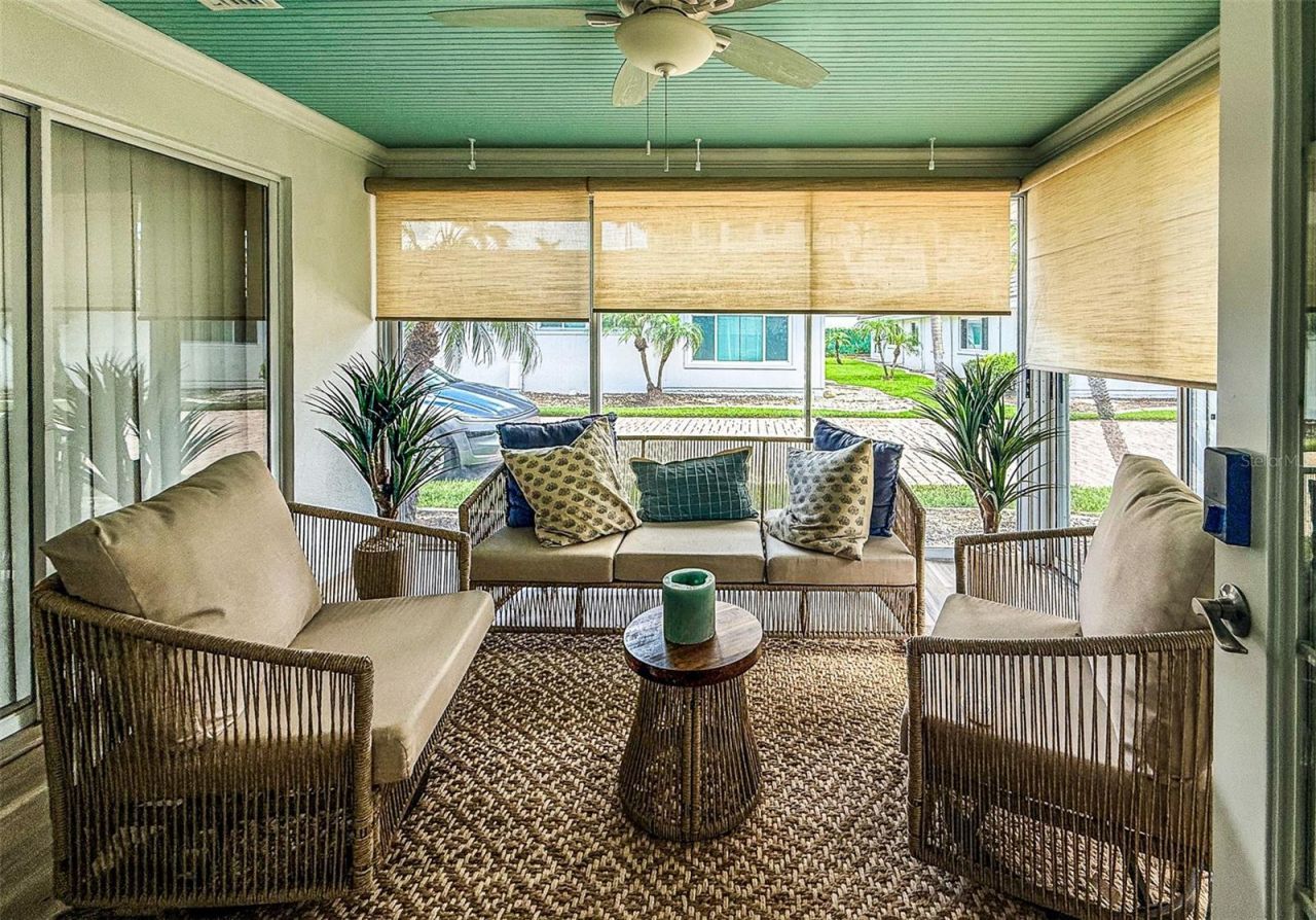1900 Benjamin Franklin Drive , Sarasota, FL 34236 Photo