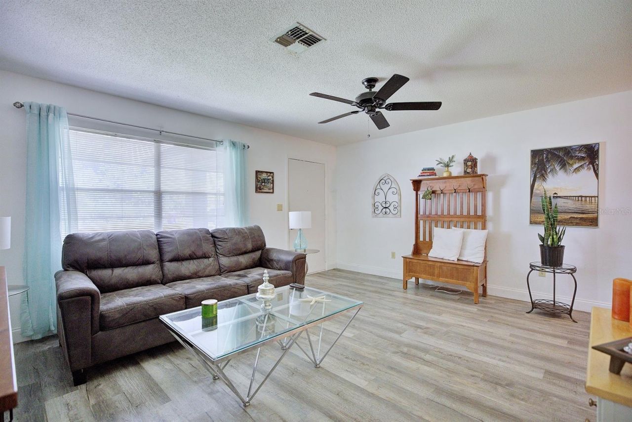 306 Lark Terrace, Sebring, FL 33872 Photo