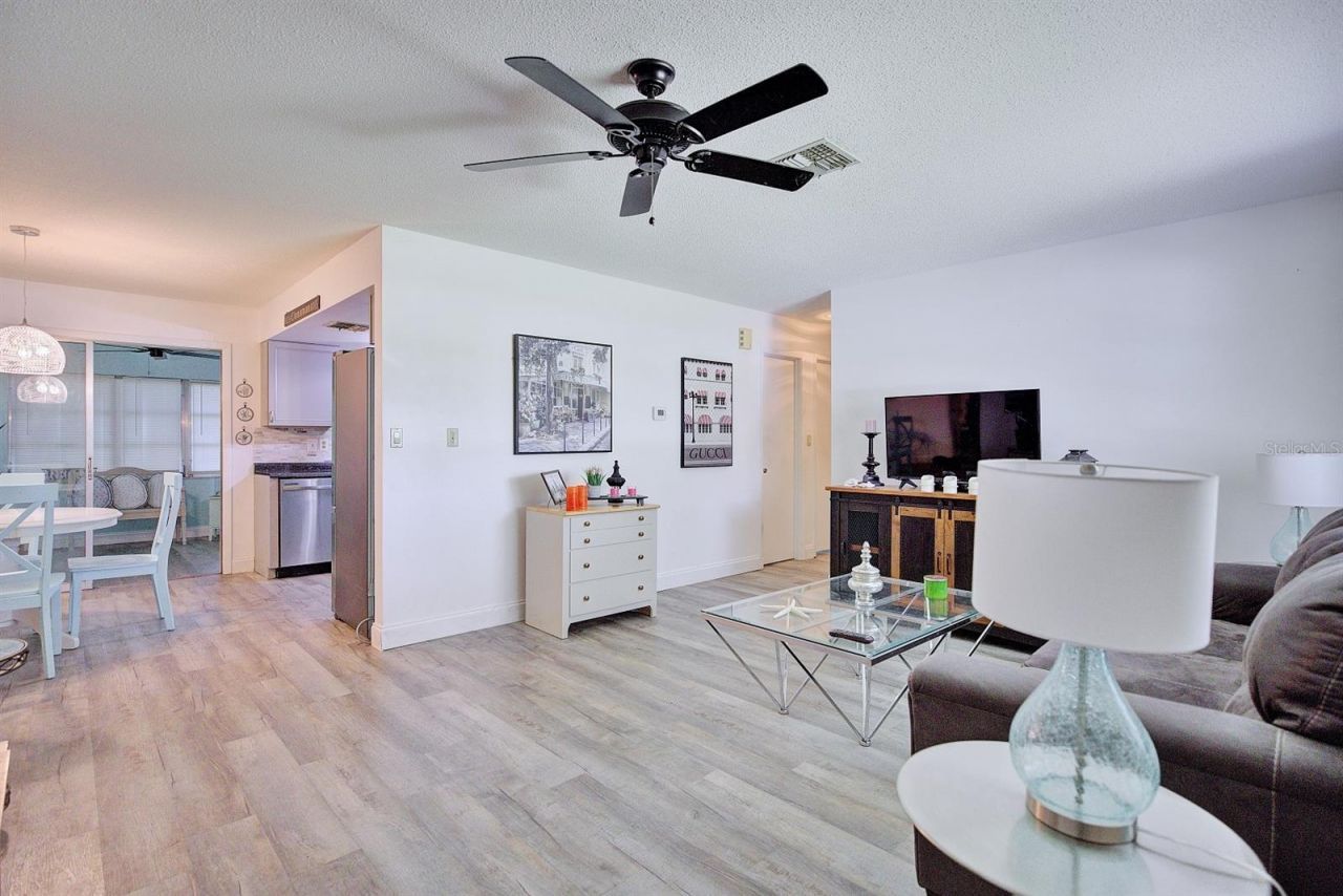 306 Lark Terrace, Sebring, FL 33872 Photo