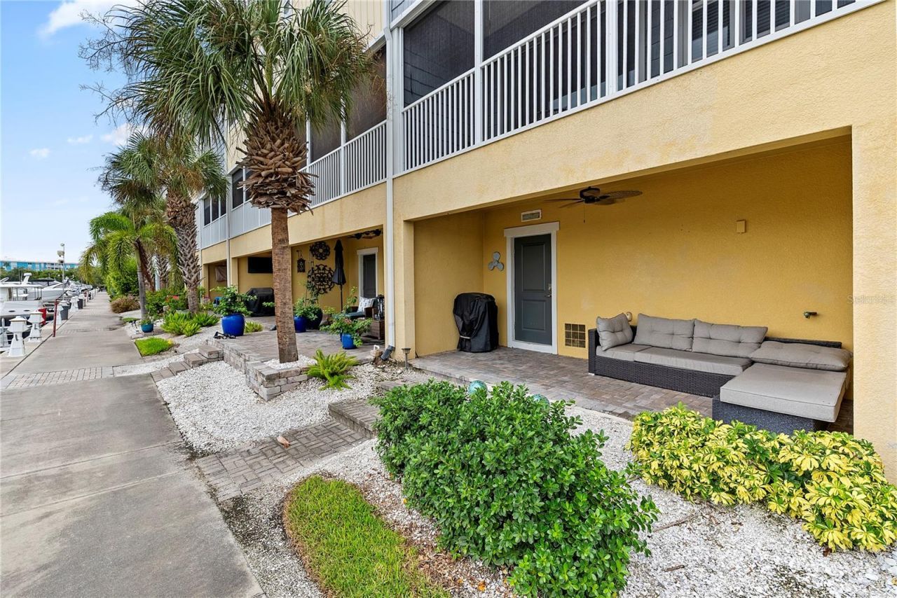 6043 Anchorage Way S, Saint Petersburg, FL 33712 Photo