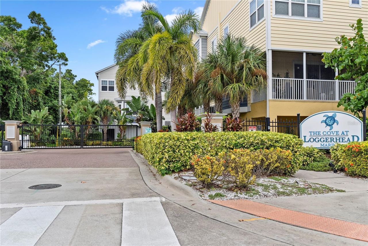 6043 Anchorage Way S, Saint Petersburg, FL 33712 Photo