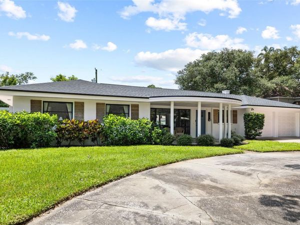 1821 OAK LAKE DRIVE , CLEARWATER, FL 33764