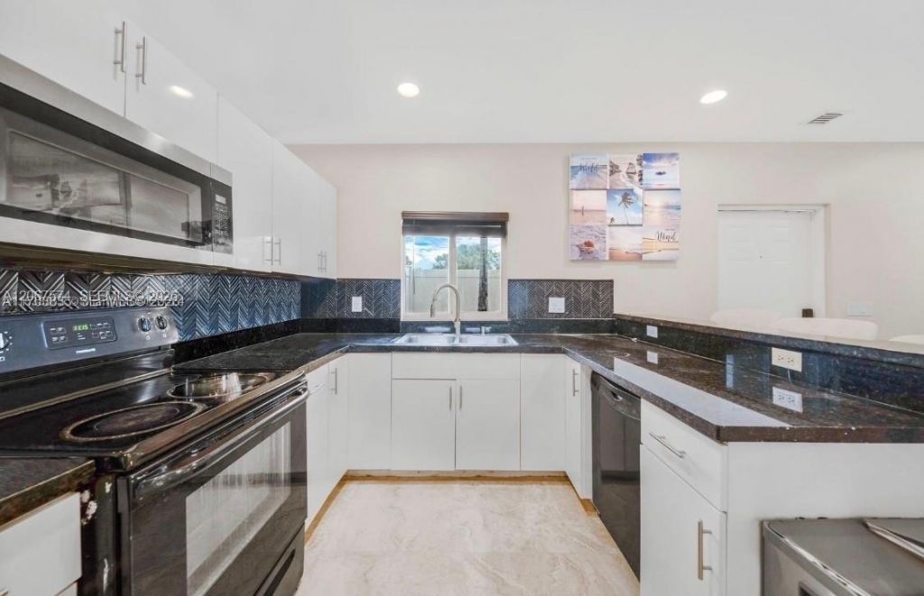 615 NW 10th Ter , Unit 1, Fort Lauderdale, FL 33311 Photo