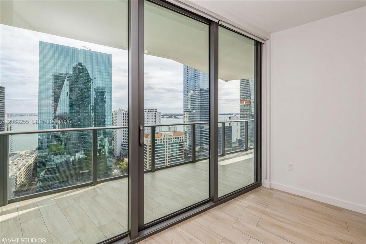 1300 S Miami Ave , Unit 2504, Miami, FL 33130 Photo
