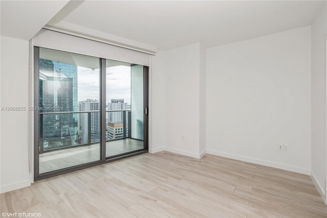 1300 S Miami Ave , Unit 2504, Miami, FL 33130 Photo