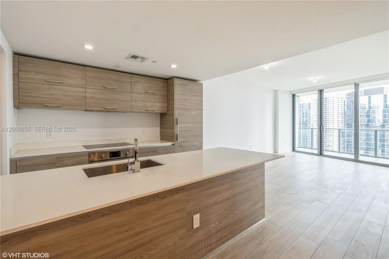 1300 S Miami Ave , Unit 2504, Miami, FL 33130 Photo