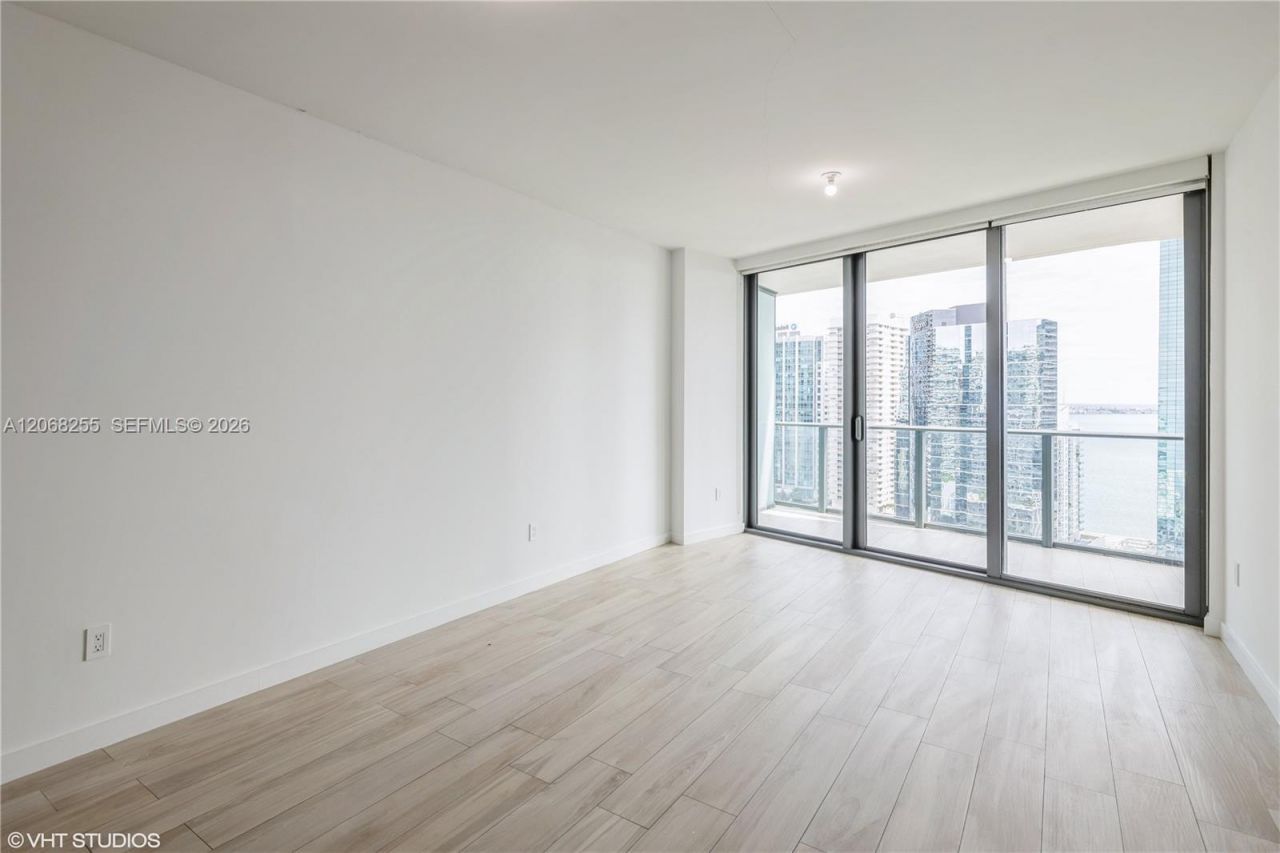 1300 S Miami Ave , Unit 2504, Miami, FL 33130 Photo