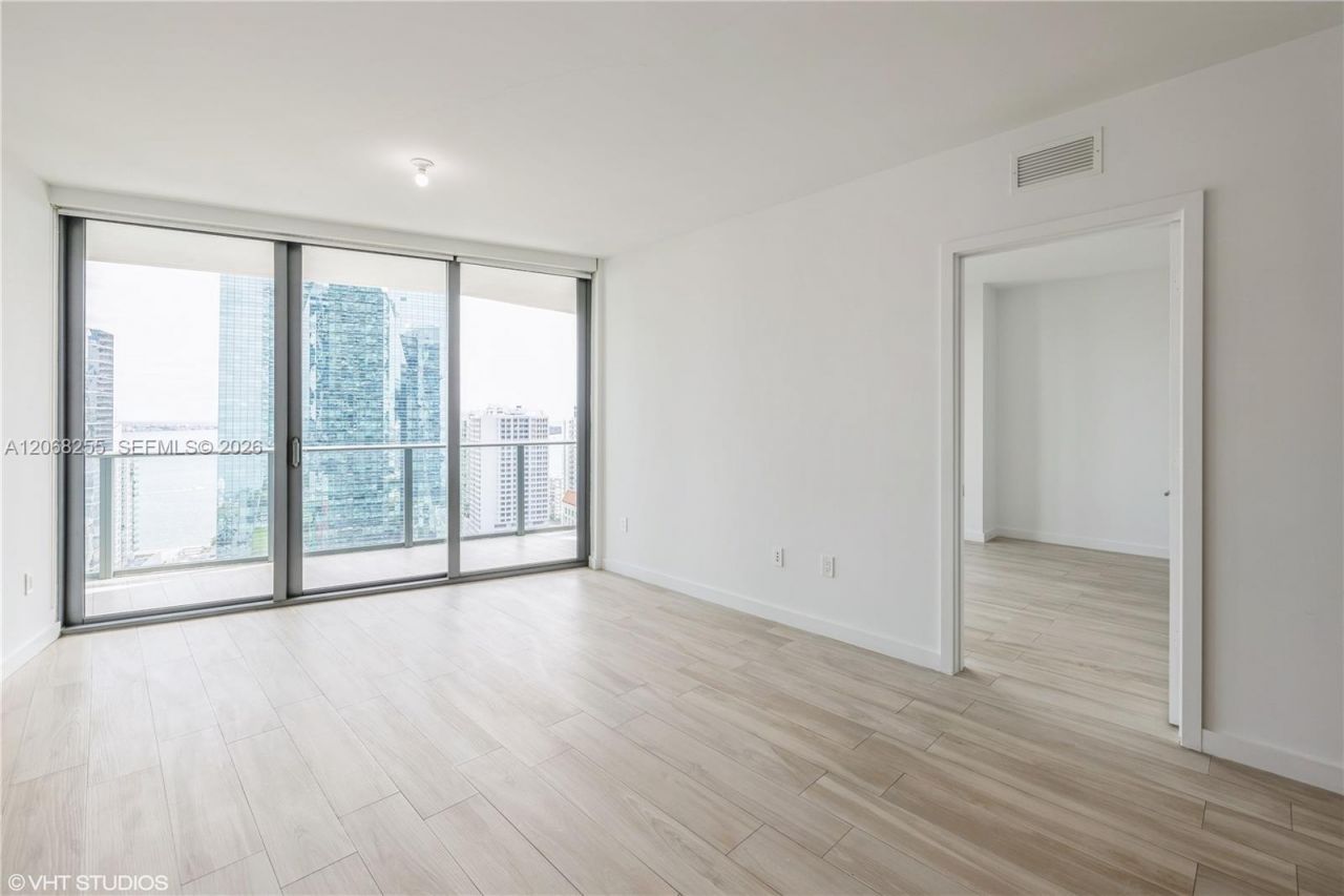 1300 S Miami Ave , Unit 2504, Miami, FL 33130 Photo