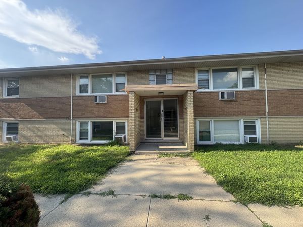 18446 Torrence Avenue , Unit 1E, Lansing, IL 60438