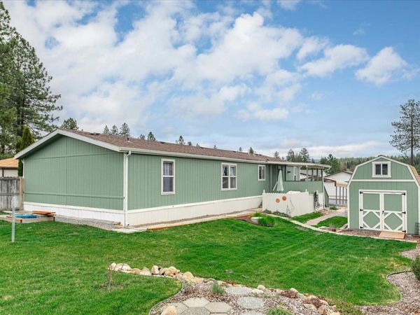 3110 E Chattaroy Rd, Chattaroy, WA 99003
