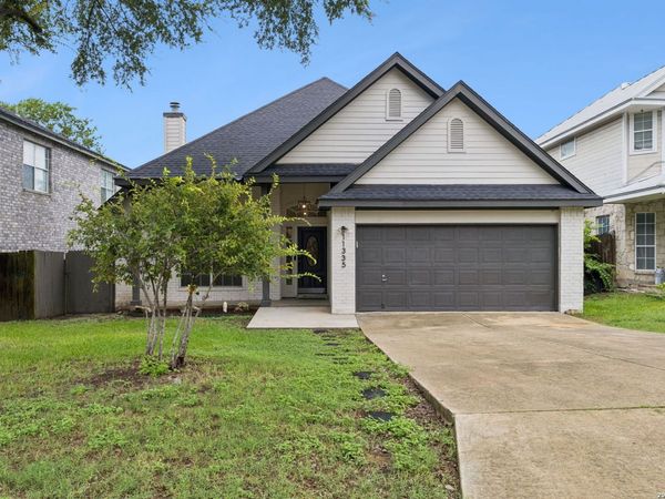 11335 AMHURST DR, San Antonio, TX 78213