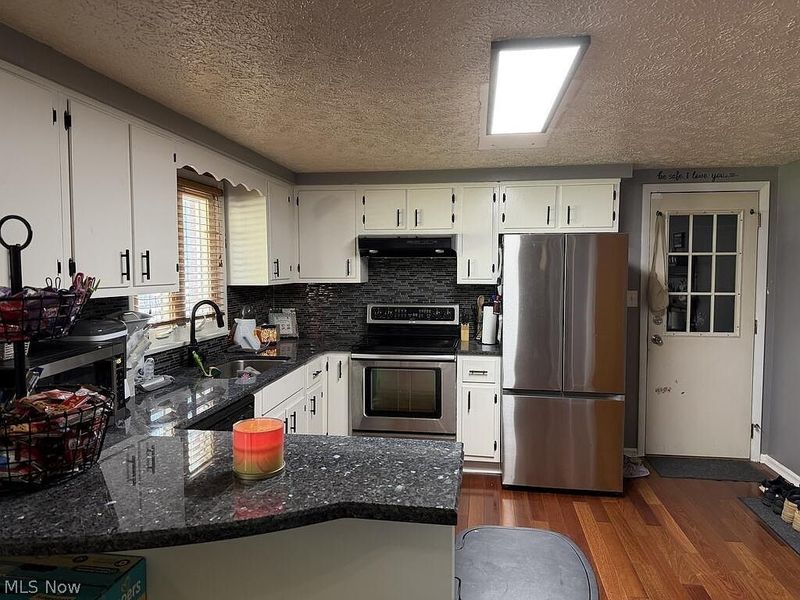 893 Dresden Drive, Mansfield, OH 44905 Photo 5