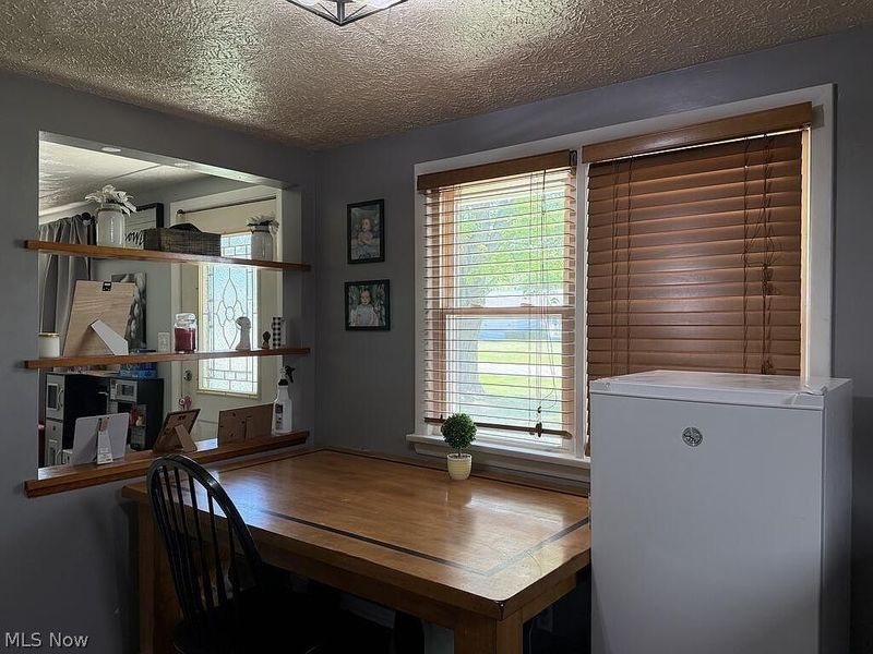 893 Dresden Drive, Mansfield, OH 44905 Photo 6