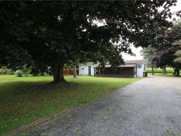 4244 S Fancher Road, Holley, NY 14470