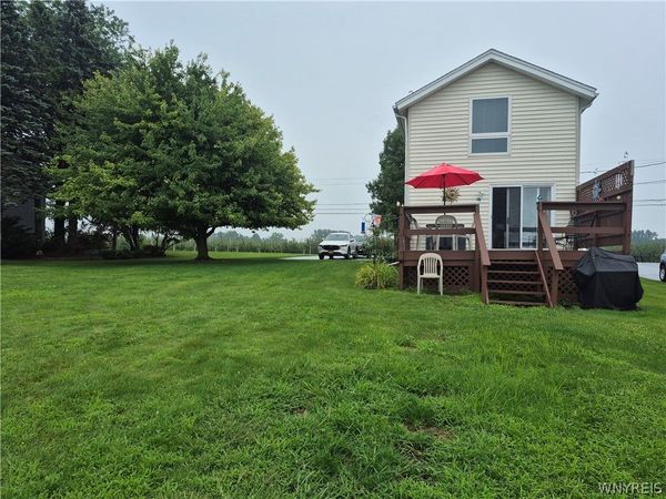 14651 Lakeshore Road, Kent, NY 14477
