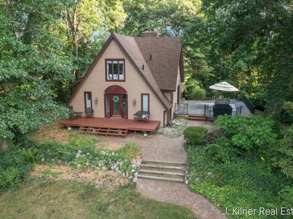 24865 44th Avenue, Mattawan, MI 49071