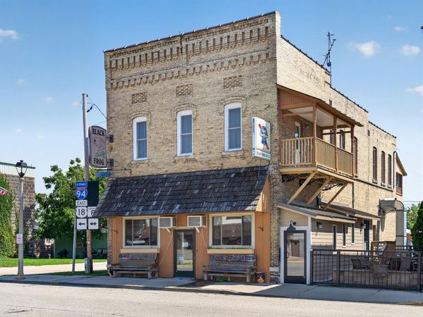 151 Main St, Sullivan, WI 53178