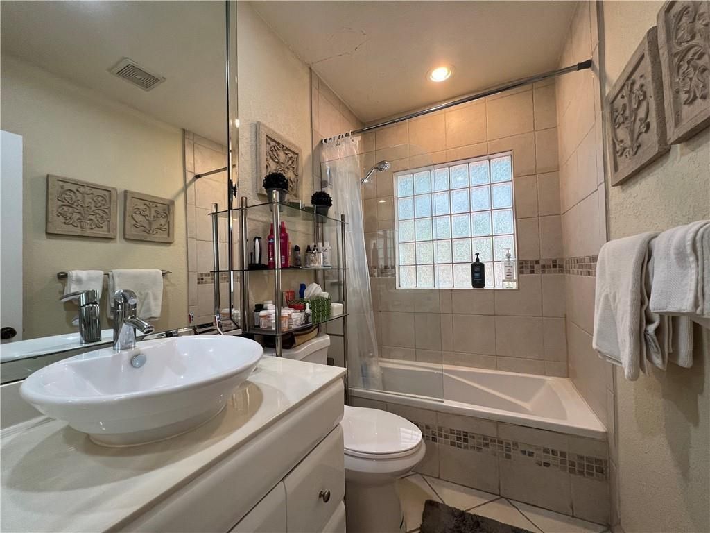 1423 Holly Heights Drive, Unit 7, Fort Lauderdale, FL 33304 Photo