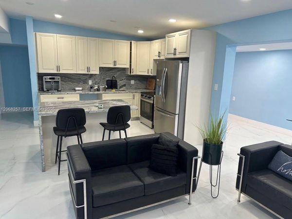 530 NW 116th Ter , Miami, FL 33168