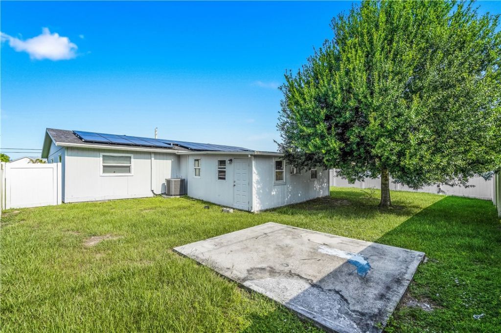 821 Barber Street, Sebastian, FL 32958 Photo