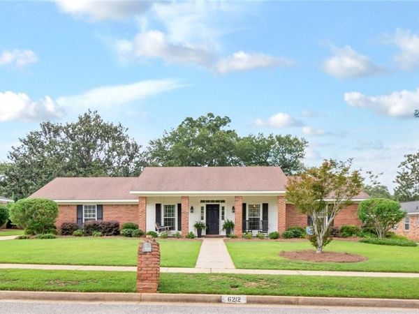 6212 Oak Branch Court, Mobile, AL 36609